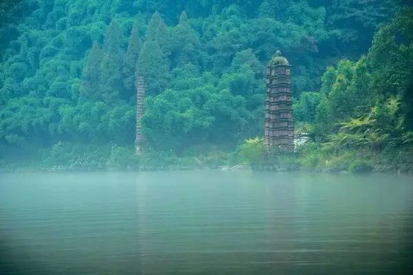 峨眉山看日出攻略（时间+地点+住宿）(图1)